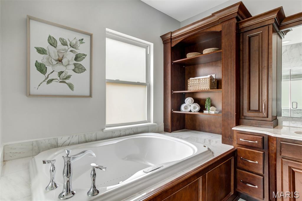 310 N Newstead Avenue Property Photo 61
