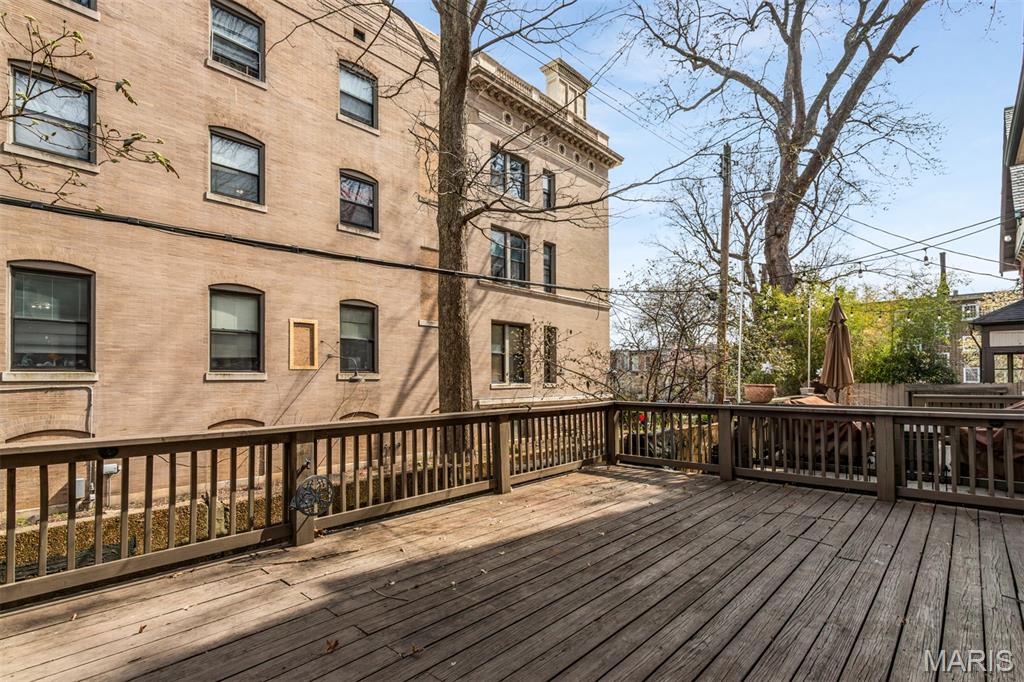 310 N Newstead Avenue Property Photo 65