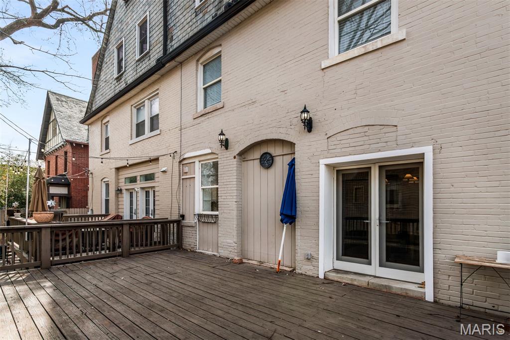 310 N Newstead Avenue Property Photo 67