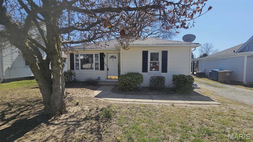 11 E Delmar Avenue Property Photo 1