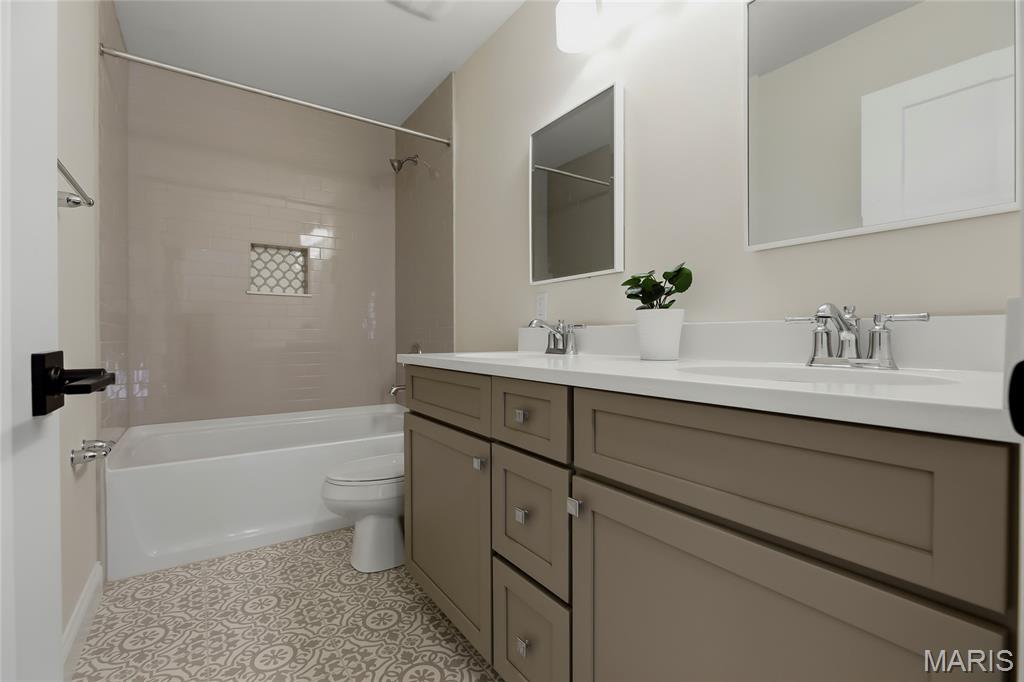 9223 Merritt Avenue Property Photo 27