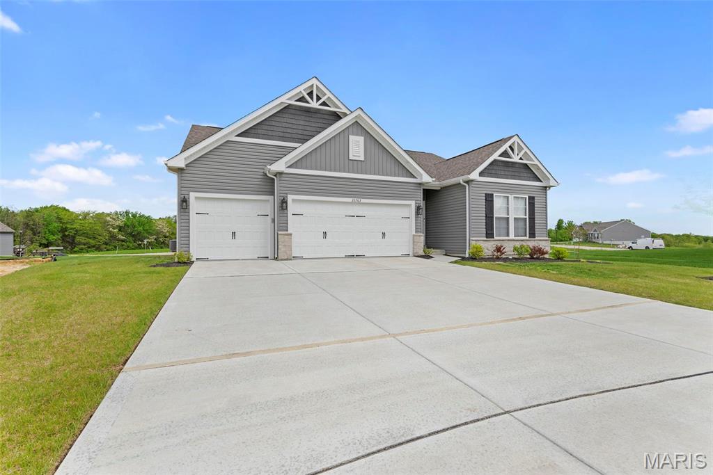 22763 Hudson Hills Property Photo 2