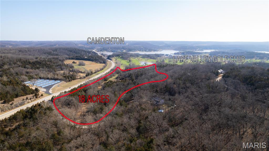 827 Lake Valley Drive Property Photo 4