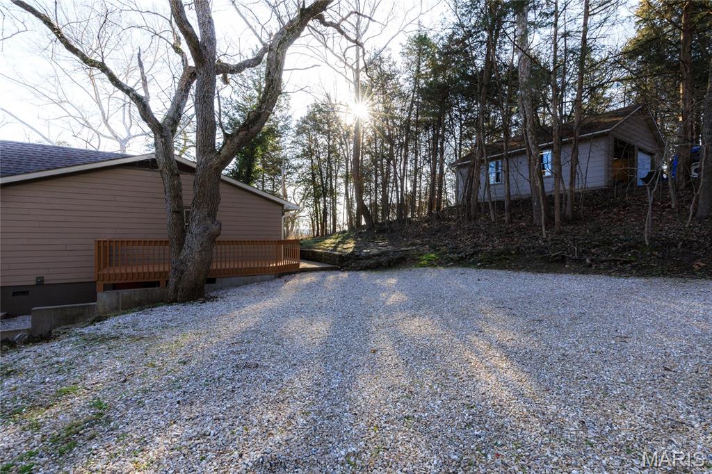 827 Lake Valley Drive Property Photo 6