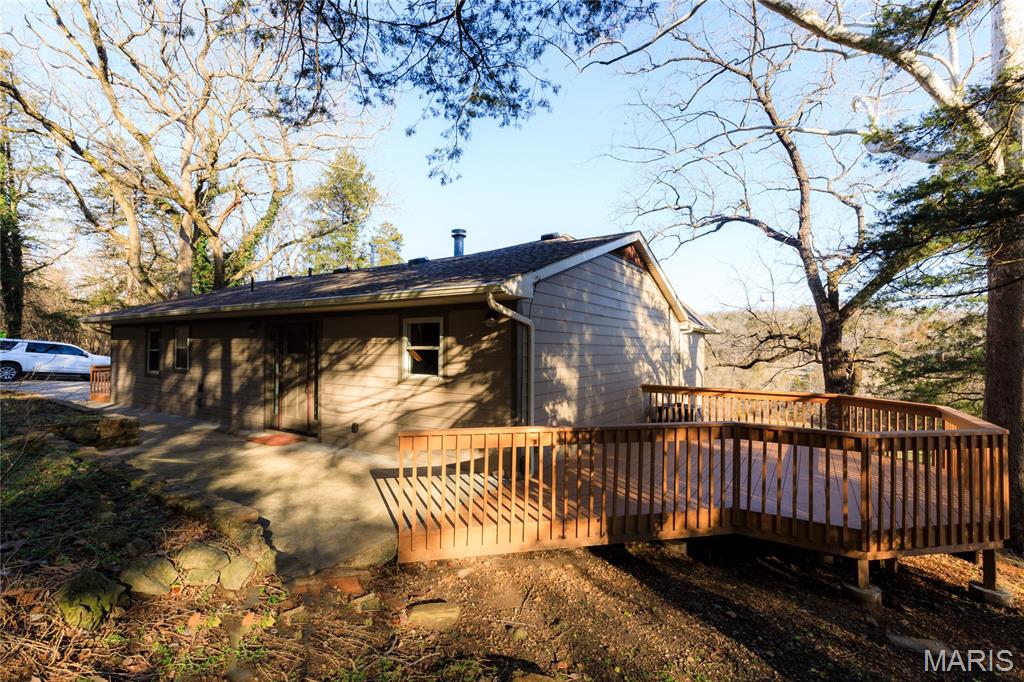 827 Lake Valley Drive Property Photo 11