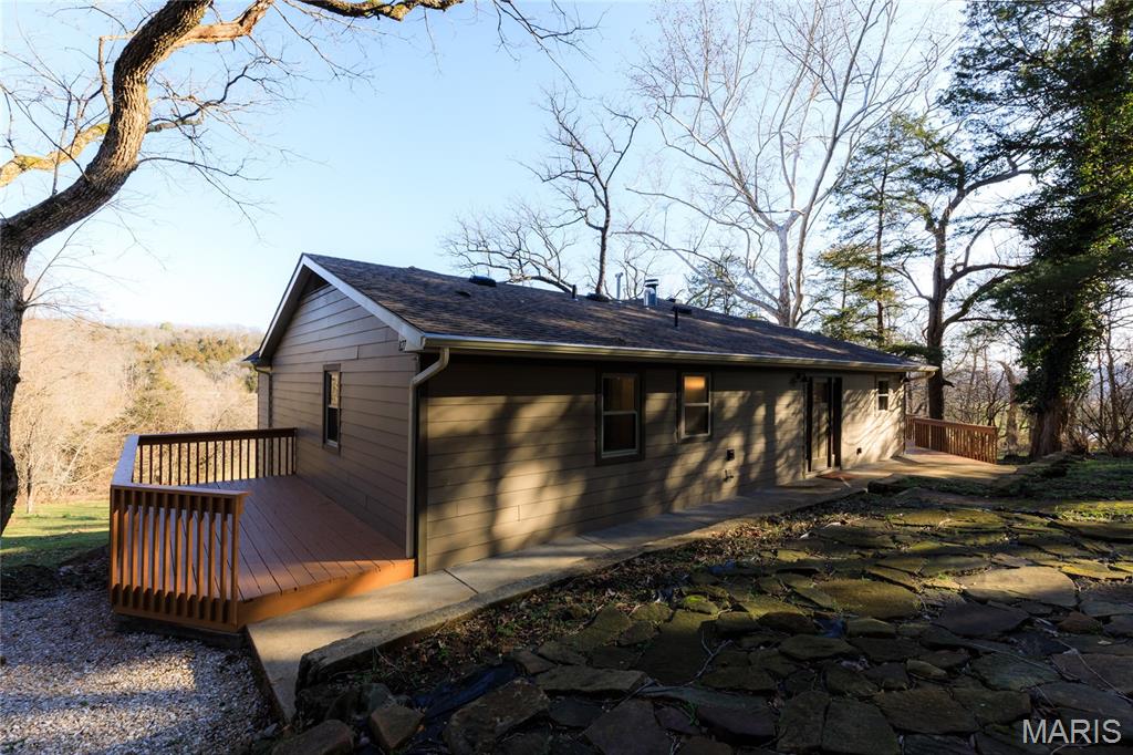 827 Lake Valley Drive Property Photo 14