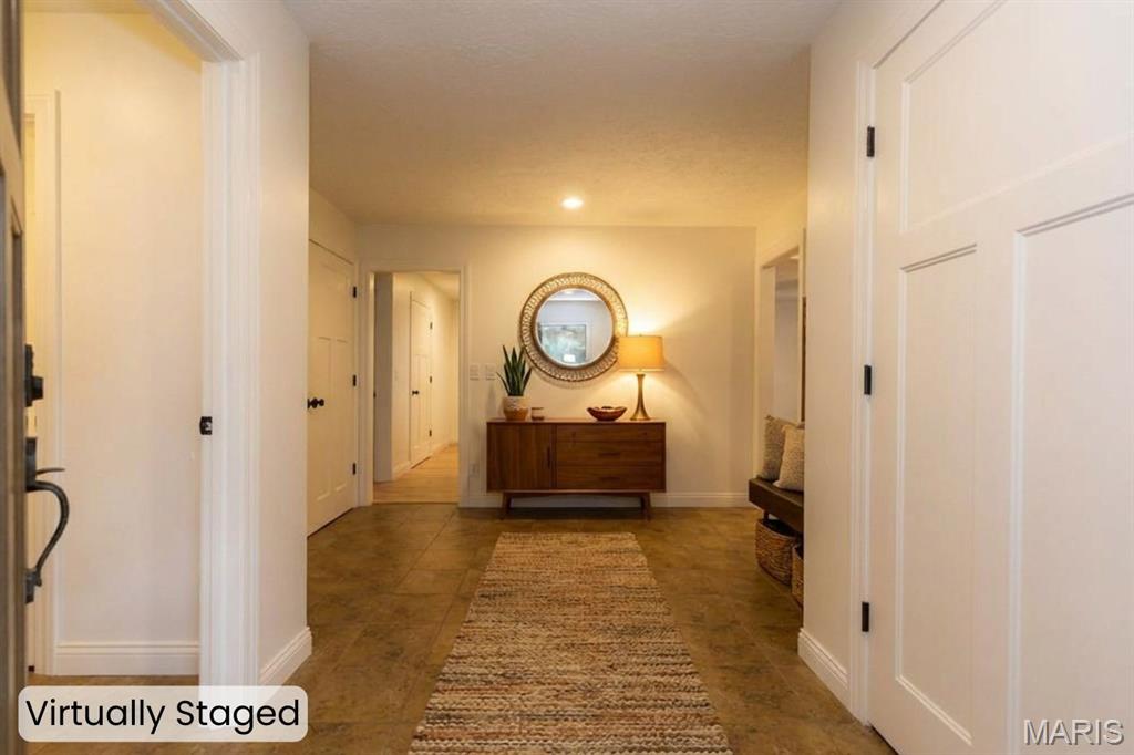 827 Lake Valley Drive Property Photo 23