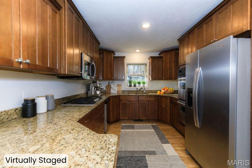 827 Lake Valley Drive Property Photo 28