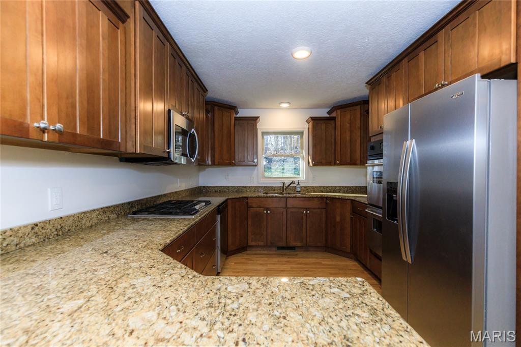 827 Lake Valley Drive Property Photo 29