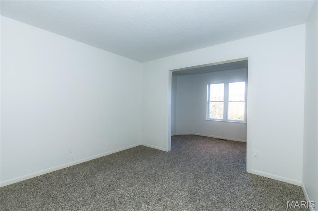 827 Lake Valley Drive Property Photo 39