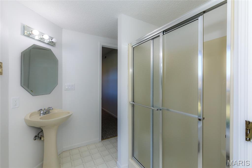 827 Lake Valley Drive Property Photo 68