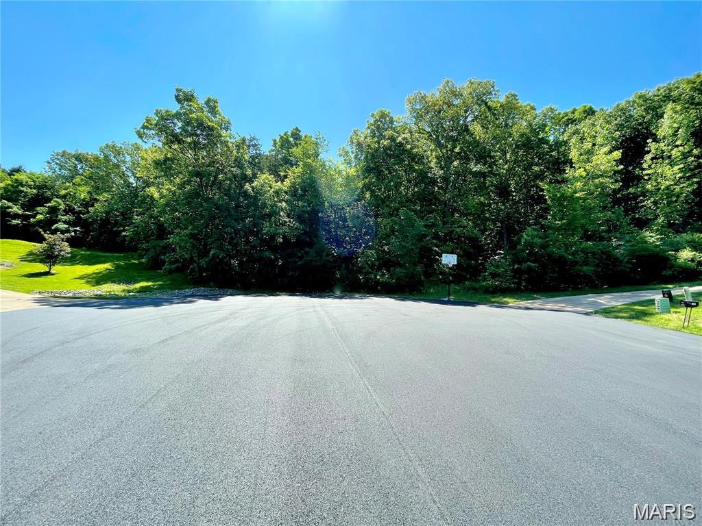 4614 Hawks Circle Drive