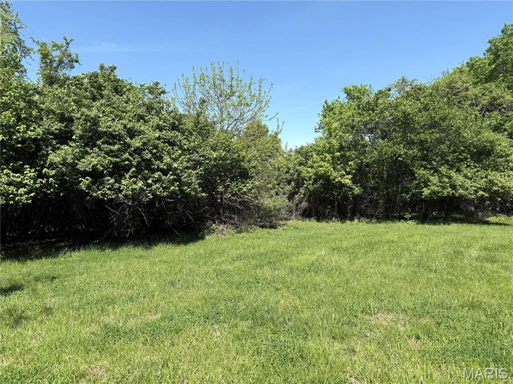 17052 Manchester Road Property Photo 7