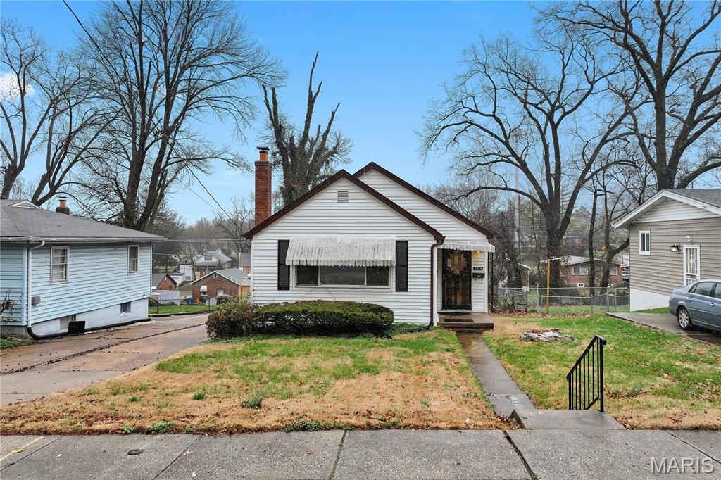 2914 Lyndhurst Avenue Property Photo 1