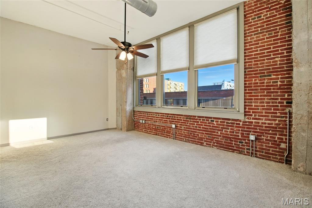 1627 Locust Street 202 Property Photo 20
