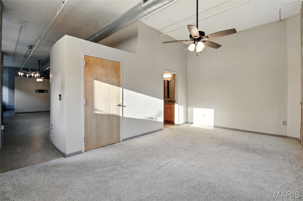 1627 Locust Street 202 Property Photo 21