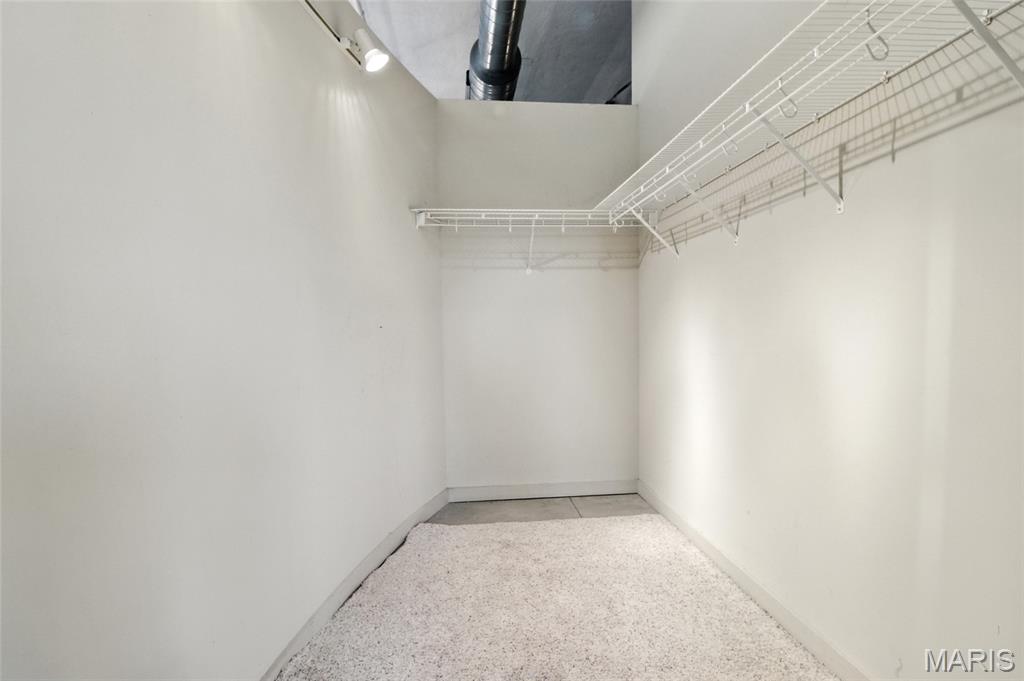 1627 Locust Street 202 Property Photo 23