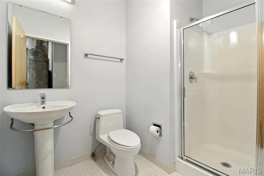 1627 Locust Street 202 Property Photo 31