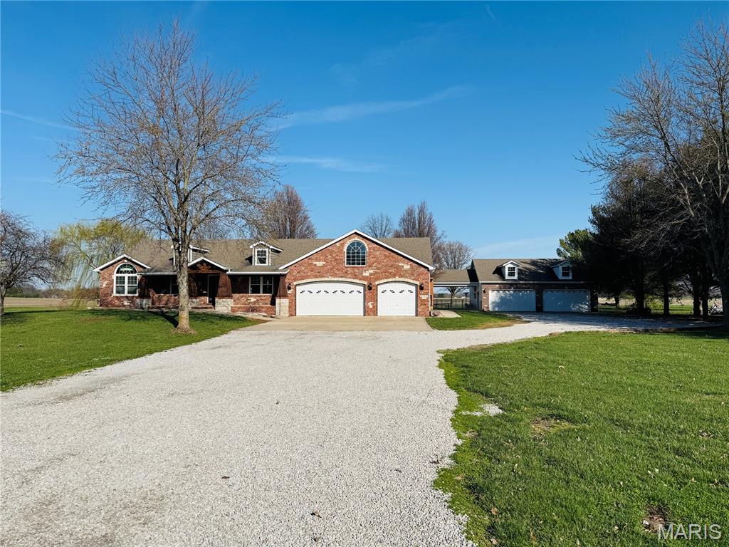 6 Jennifer Lane Property Photo 1