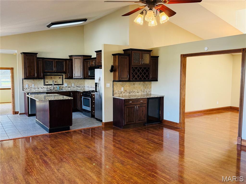 6 Jennifer Lane Property Photo 7
