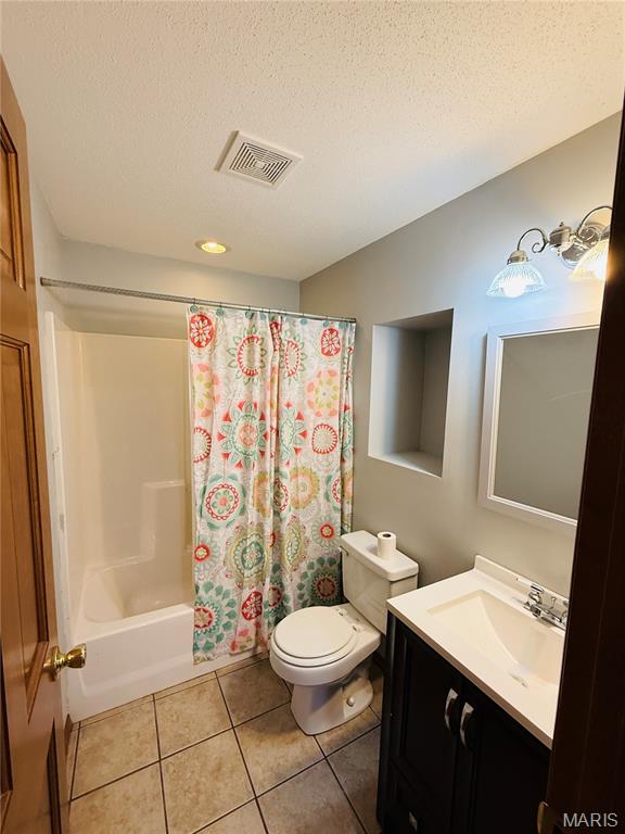 6 Jennifer Lane Property Photo 22