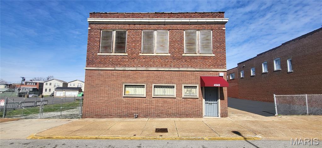 4545-49 Olive Street Property Photo 3