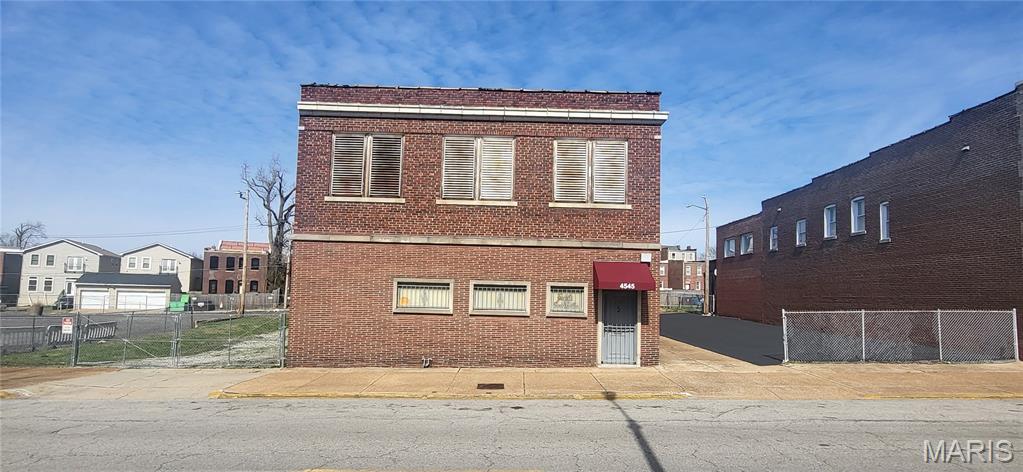 4545-49 Olive Street Property Photo 4