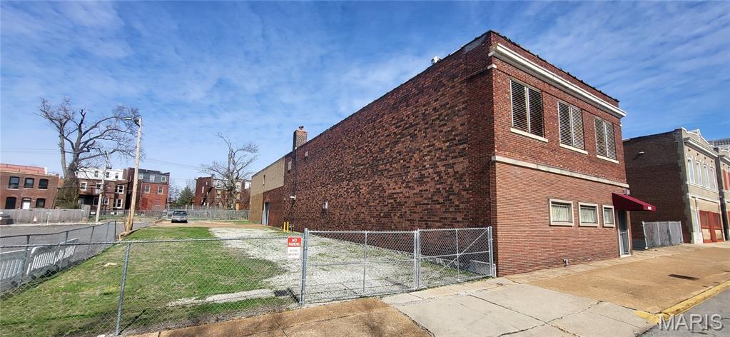 4545-49 Olive Street Property Photo 8