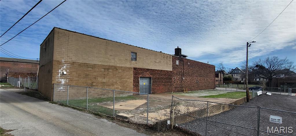 4545-49 Olive Street Property Photo 12