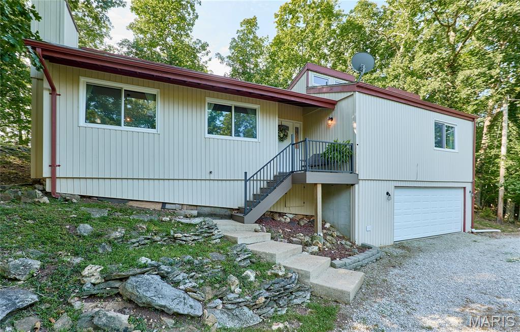 1015 Lancaster Way Property Photo 1