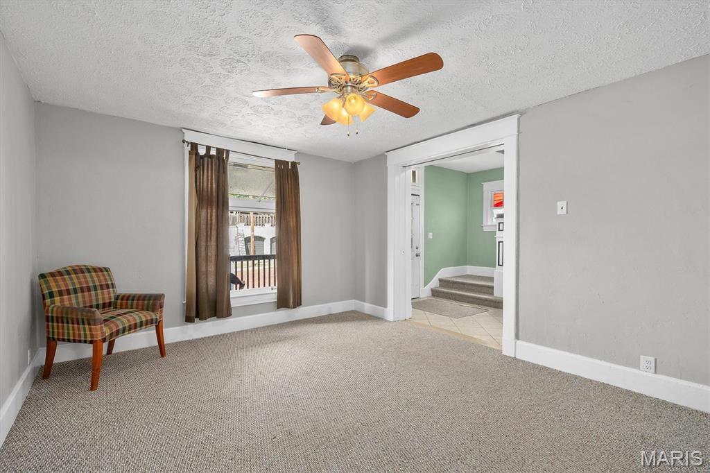 215 E 8th Street Property Photo 5