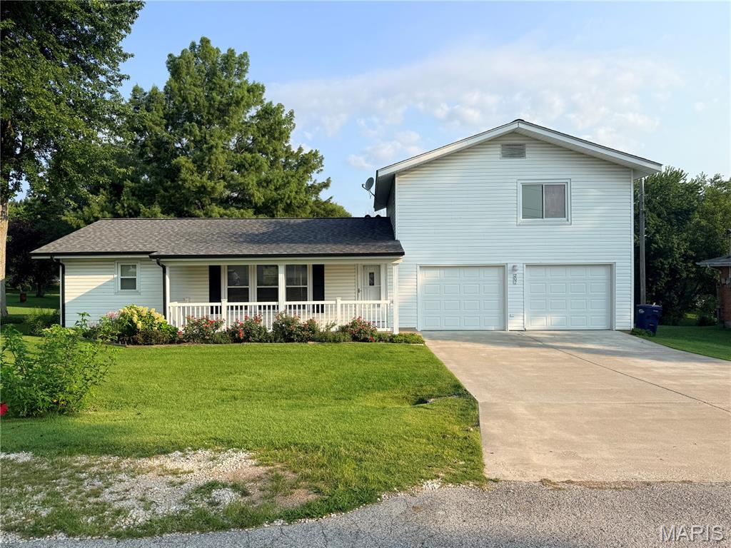 207 Scenic Drive Property Photo 2