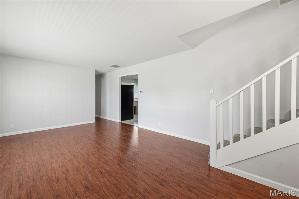 207 Scenic Drive Property Photo 4