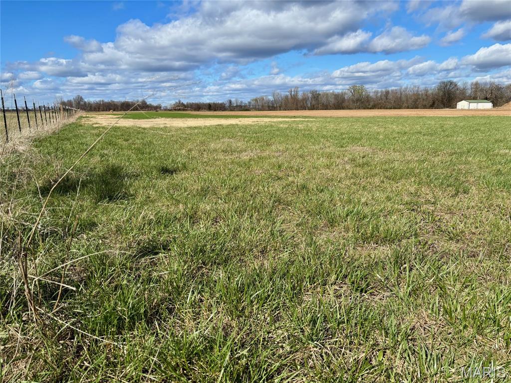 2215 State Highway U Property Photo 5