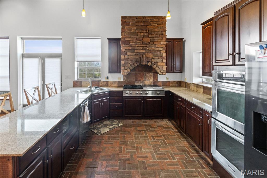 4242 Quirin Road Property Photo 15