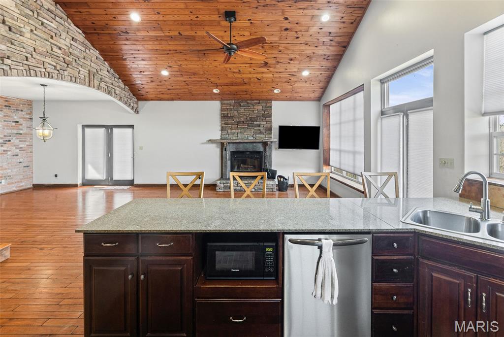 4242 Quirin Road Property Photo 18