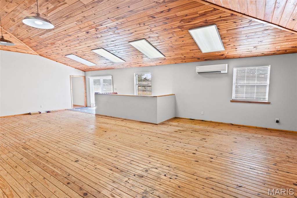 4242 Quirin Road Property Photo 35