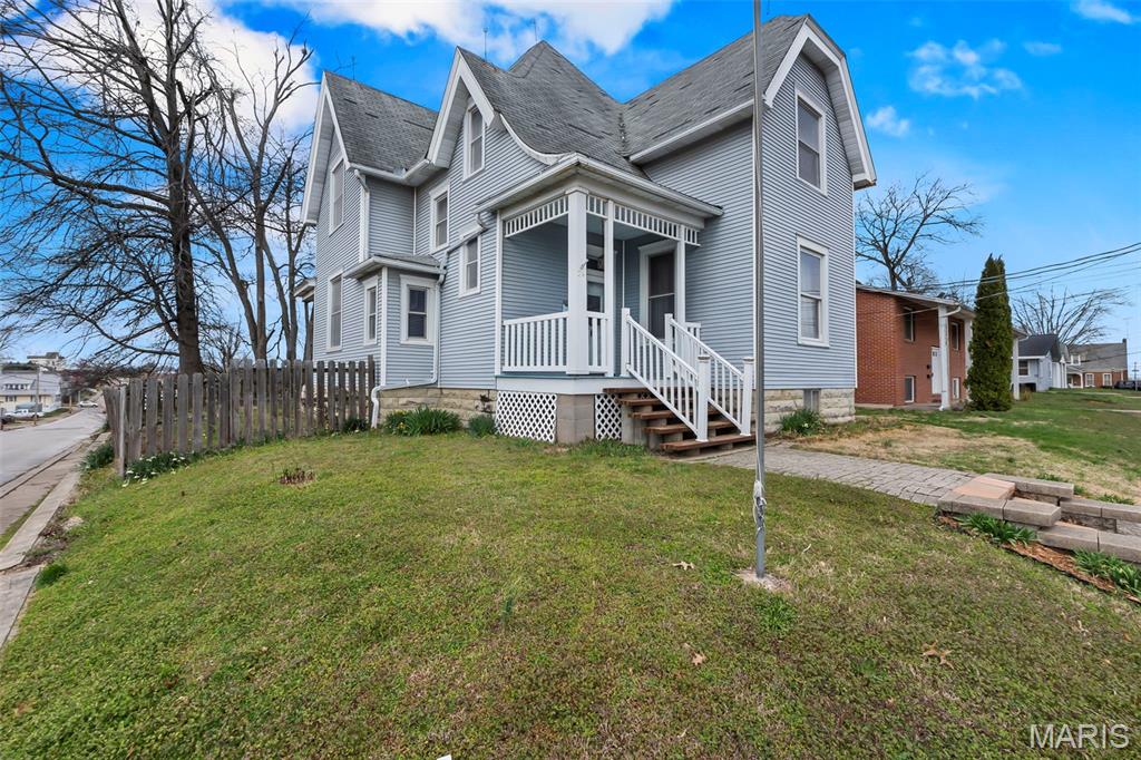 24 S Walnut Street Property Photo 1