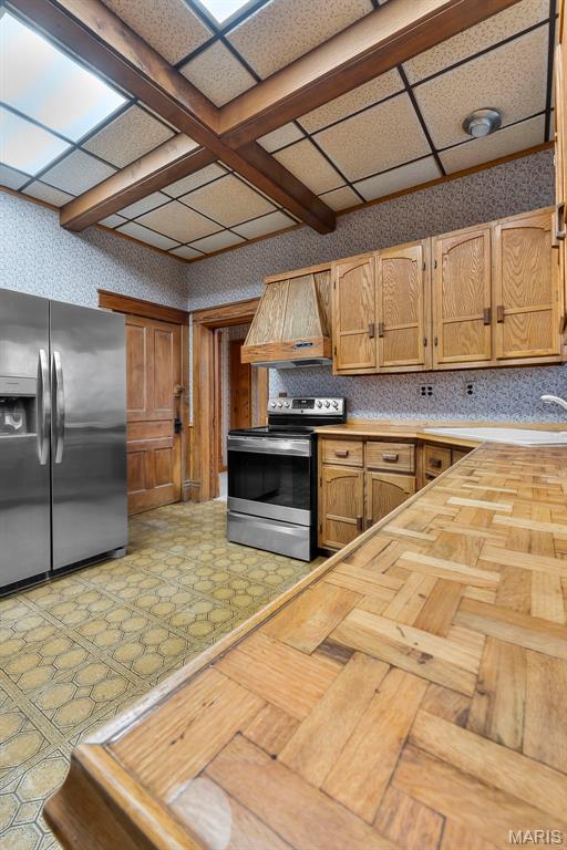 24 S Walnut Street Property Photo 6