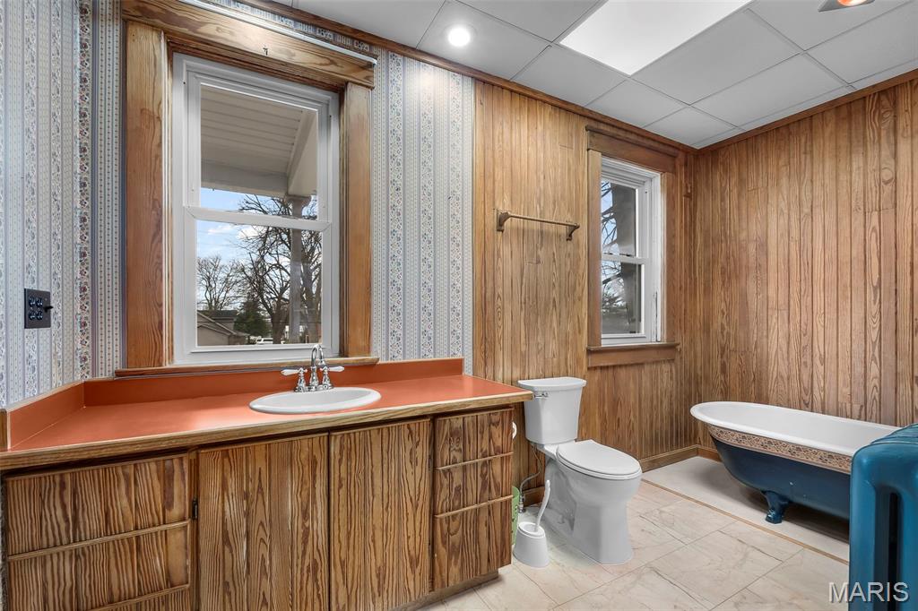 24 S Walnut Street Property Photo 13
