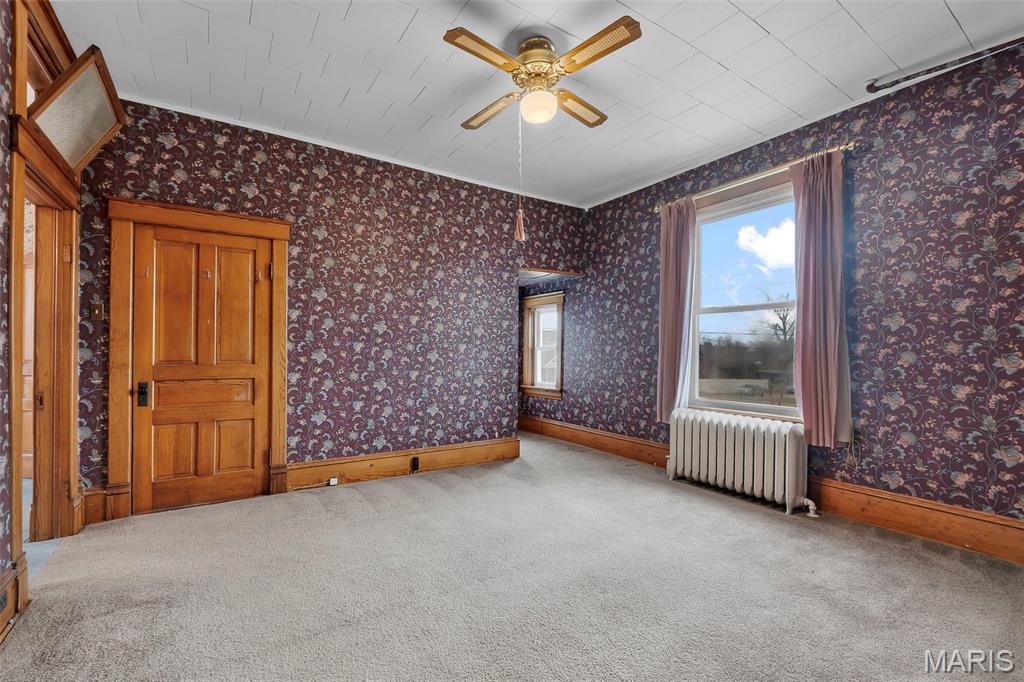 24 S Walnut Street Property Photo 16