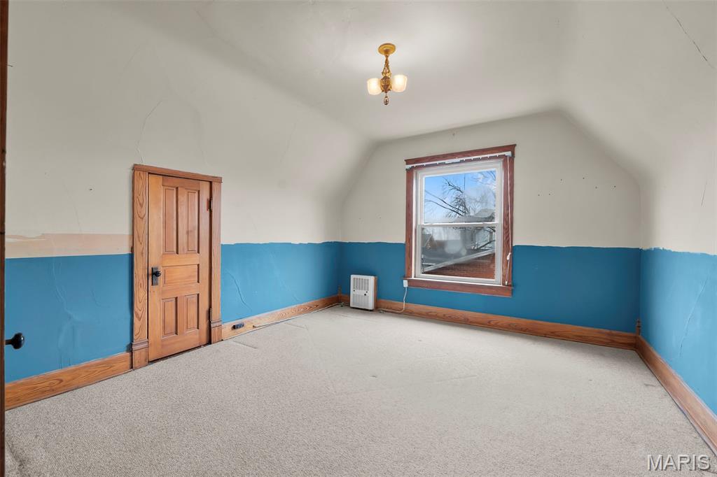 24 S Walnut Street Property Photo 24