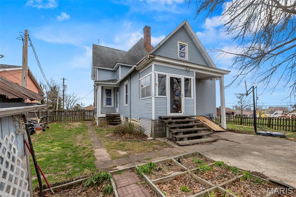 24 S Walnut Street Property Photo 33