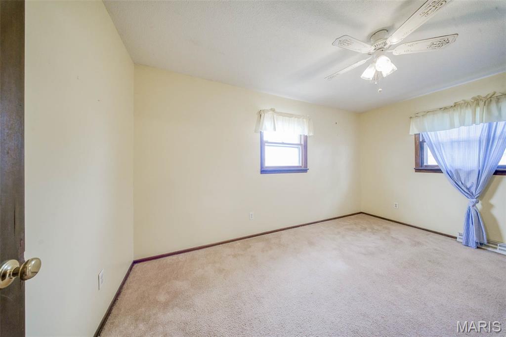 402 Locust Street Property Photo 23