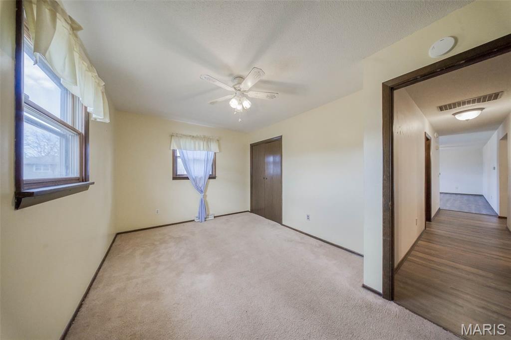 402 Locust Street Property Photo 24