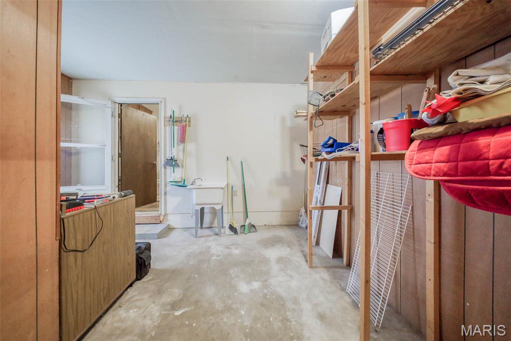 402 Locust Street Property Photo 33
