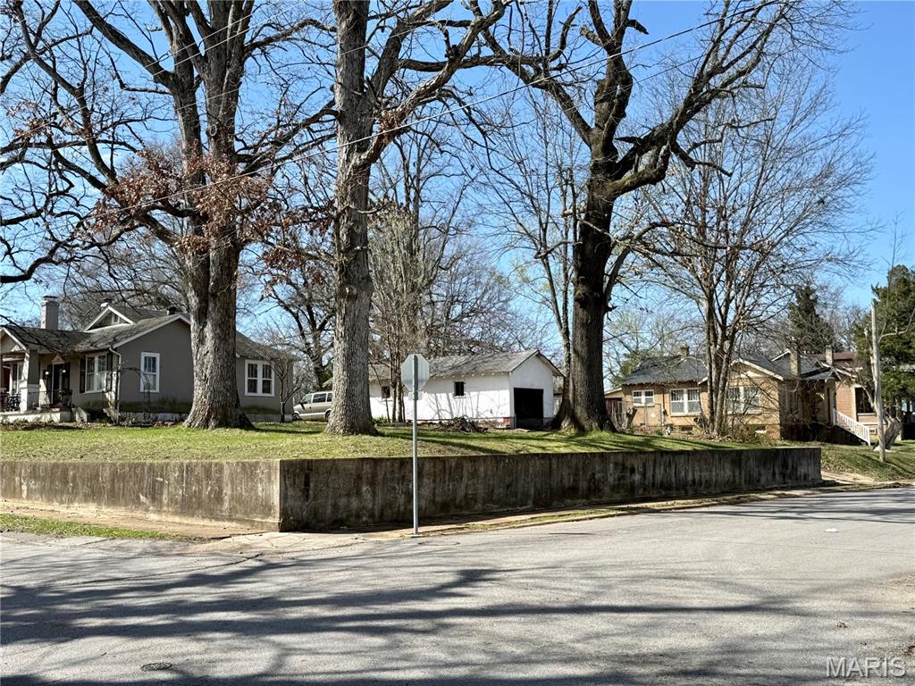 645 N 9th Street