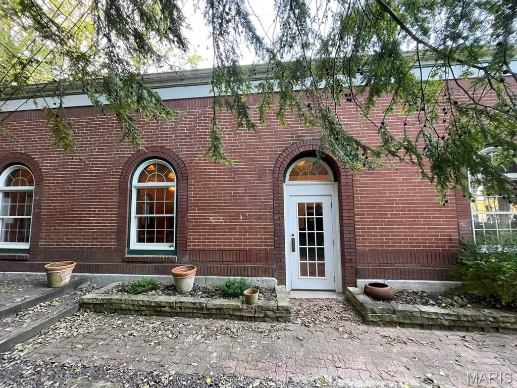 426 W Front Street Property Photo 16