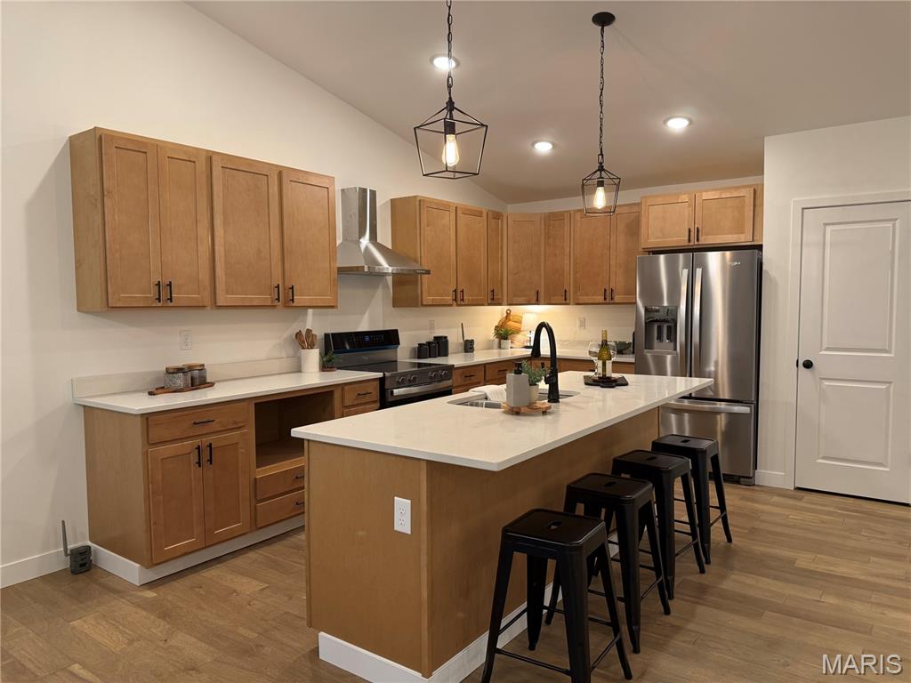 206 Wrigley Field Property Photo 6