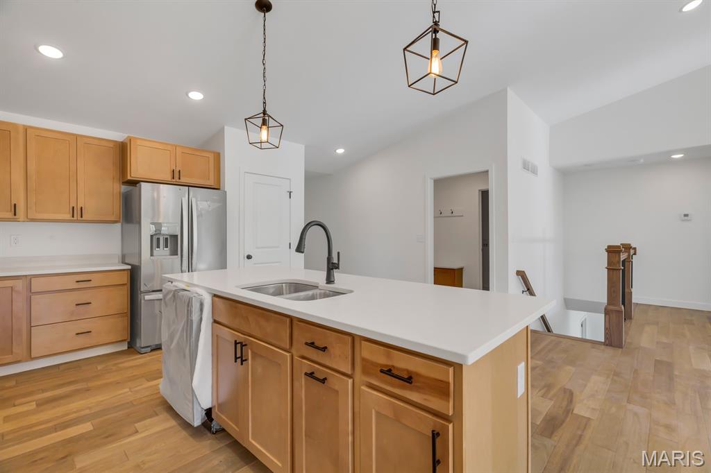206 Wrigley Field Property Photo 7